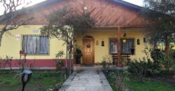 Linda casa en Plena Av Eastman, Olmué