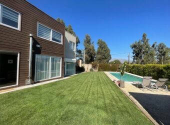 Gran casa en av eastman limache