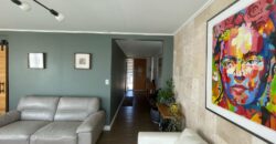 Gran casa en av eastman limache
