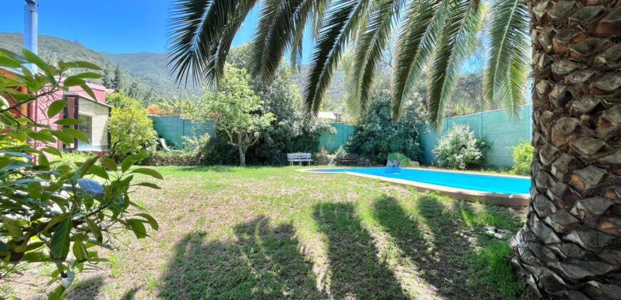 Casa en centro de Olmué