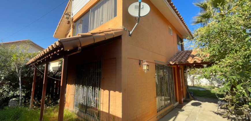 Linda casa en Olmué centro