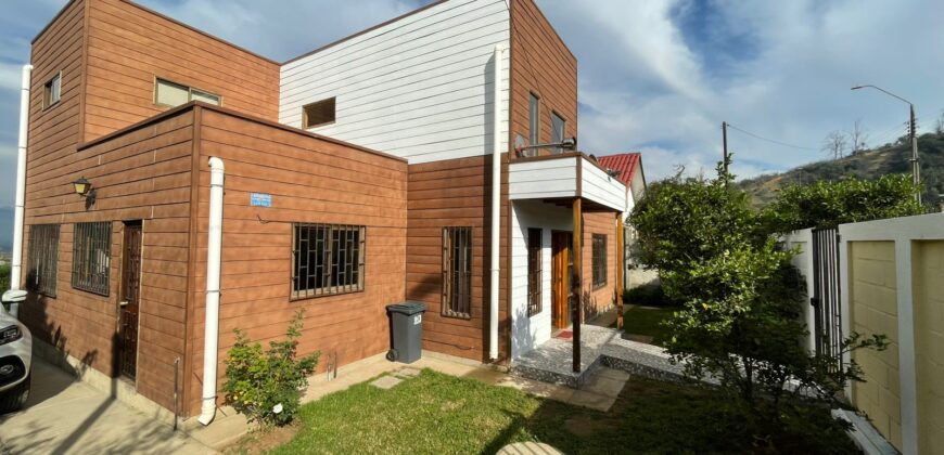 Casa en pleno centro de Olmué